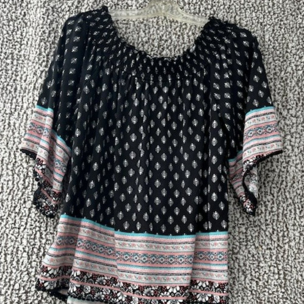 ABSOLUTELY FAMOUS Multi-Colored Peasant Style Top